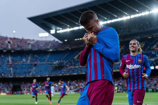 郎平赞誉朱婷为排球界难得之才，朱婷谦称“我是人才